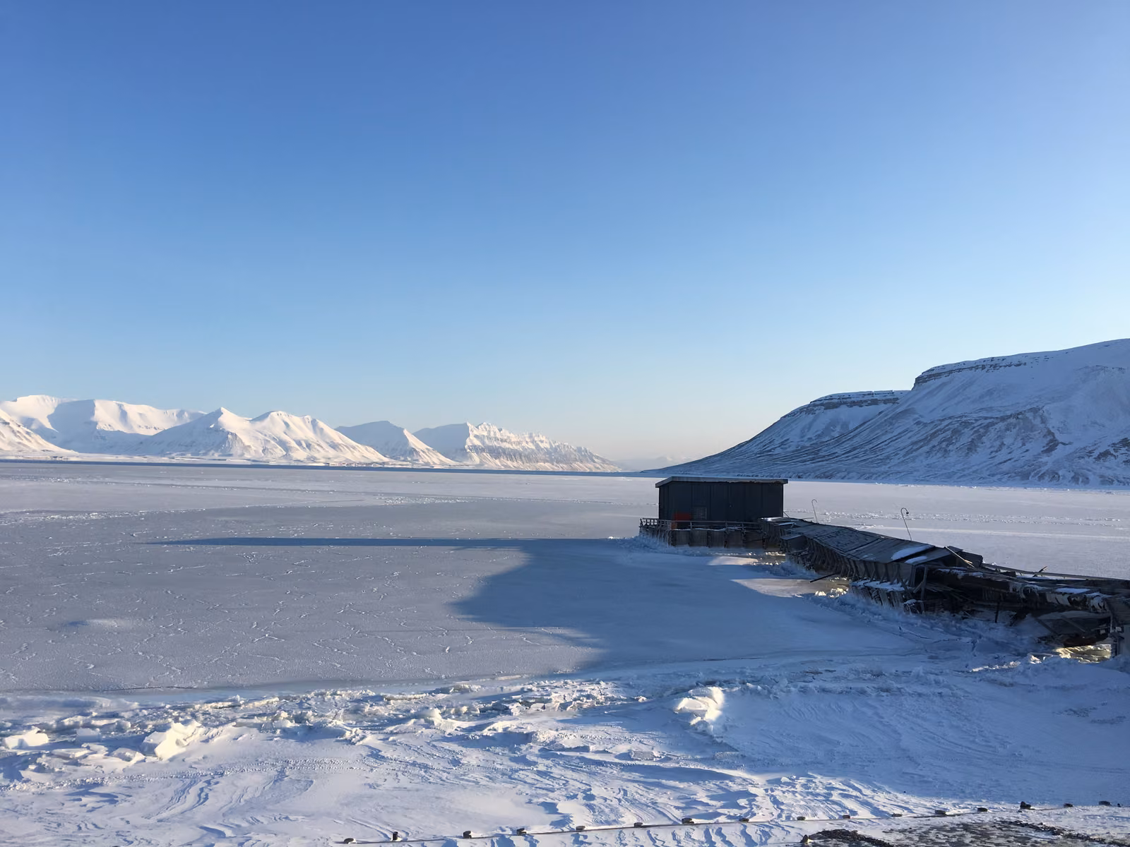 Sky, snow, Pyramiden, Svalbard