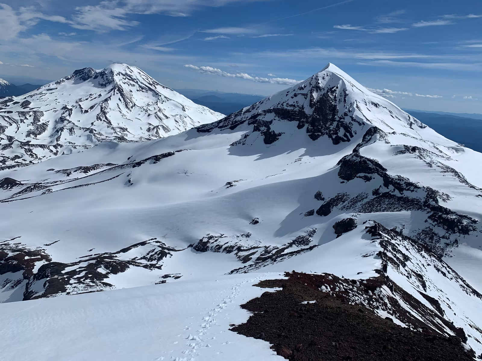 Mountains, sky, Cascade volcanoes, Pacific Northwest